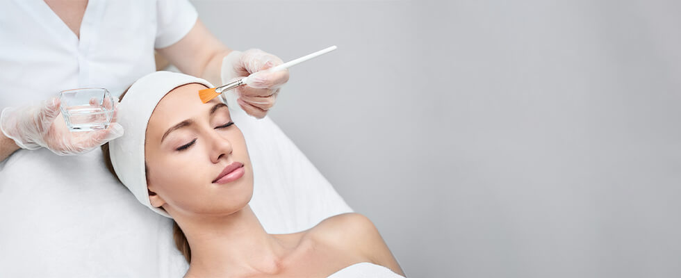 peeling chimique, peeling acide, peeling visage, peeling Lausanne, peeling institute, peeling esthéticienne, rides, peau, tâches pigmentaires, Avogadro Institut de beauté