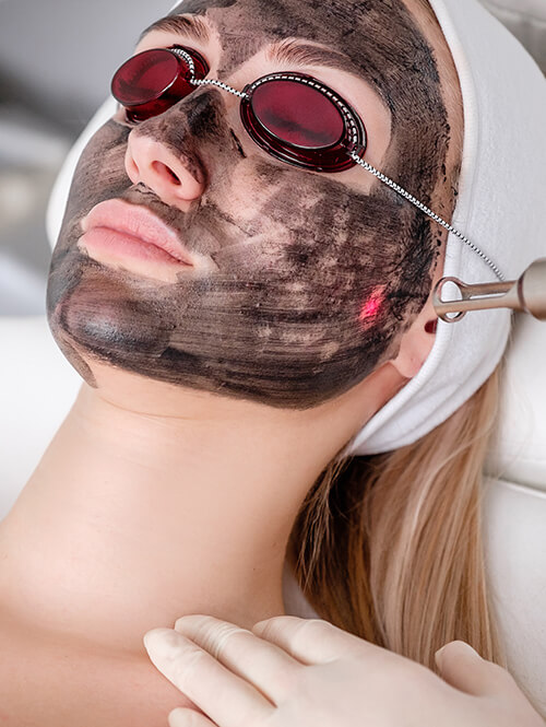 laser-visage-picoseconde-traitement-peau (1) Traitement laser visage picoseconde sur la peau pour améliorer l’éclat et la texture